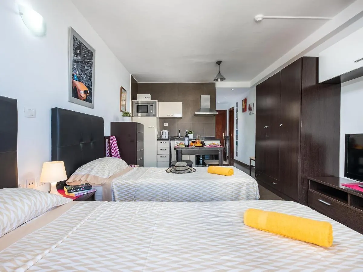 603 Studio Comodoro First Sea Line Arona  Lägenhet